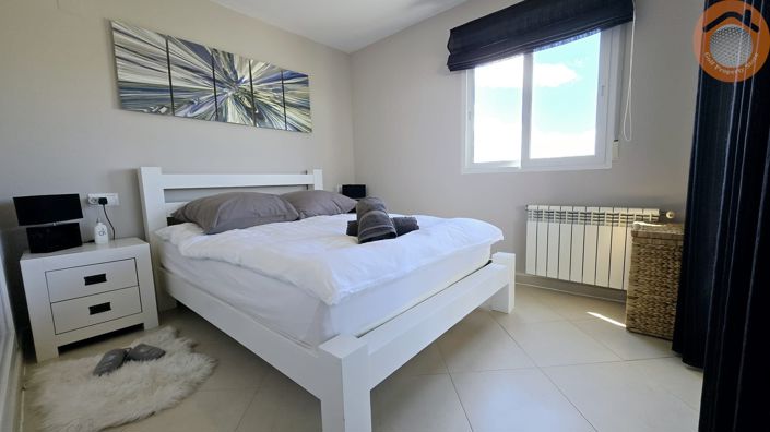 Image No.19-2 Bed Apartment for sale