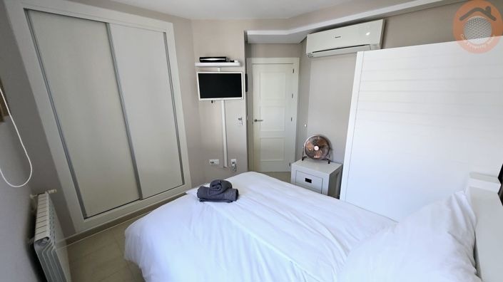 Image No.20-2 Bed Apartment for sale