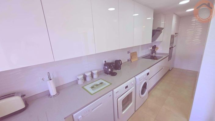 Image No.16-2 Bed Townhouse for sale