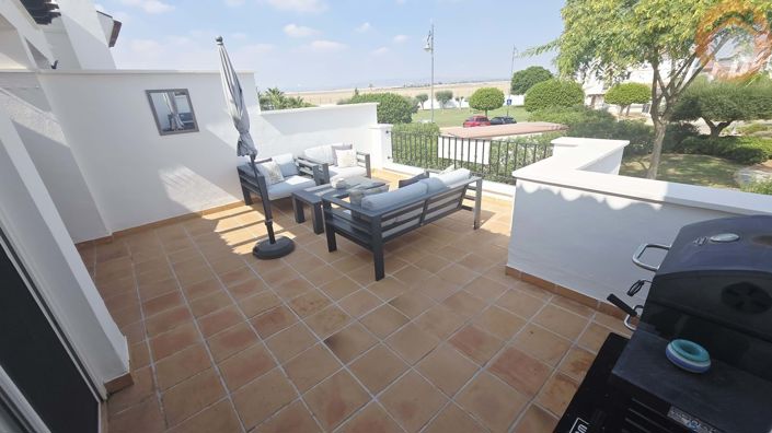 Image No.32-2 Bed Townhouse for sale