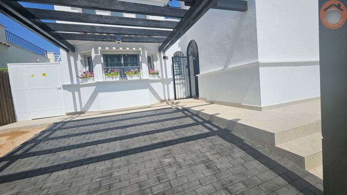 Image No.31-3 Bed Villa for sale