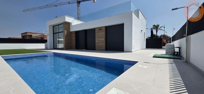 Image No.12-3 Bed Villa for sale