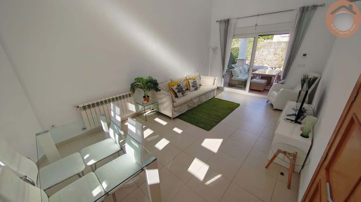 Image No.4-2 Bed Villa for sale