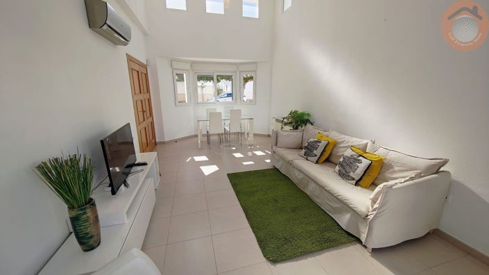 Image No.5-2 Bed Villa for sale