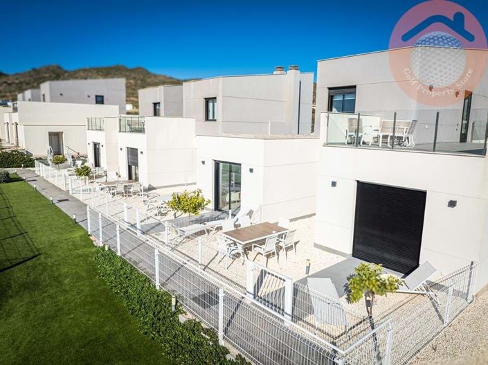 Image No.19-2 Bed Townhouse for sale