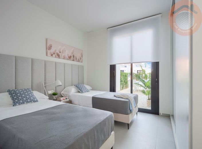 Image No.34-2 Bed Townhouse for sale