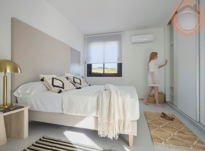 Image No.42-2 Bed Townhouse for sale