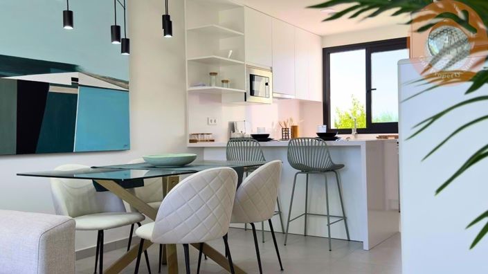 Image No.30-3 Bed Townhouse for sale