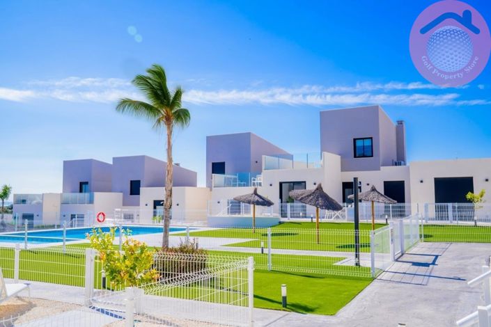 Image No.46-3 Bed Townhouse for sale