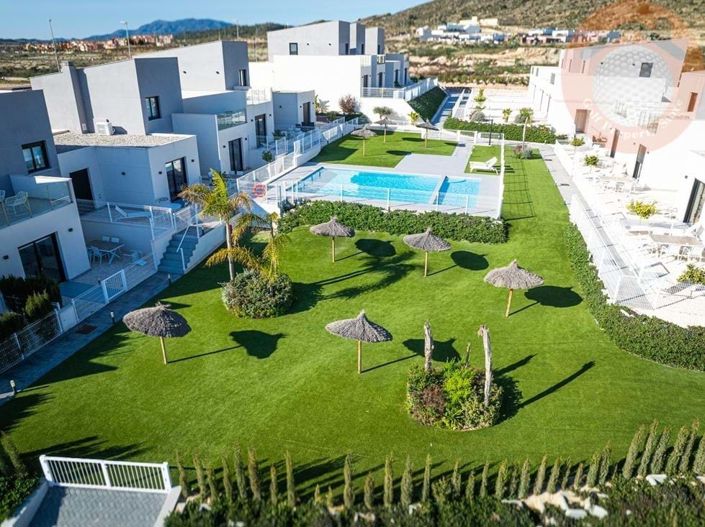 Image No.9-3 Bed Townhouse for sale