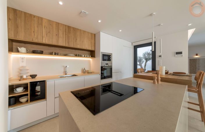 Image No.21-3 Bed Villa for sale