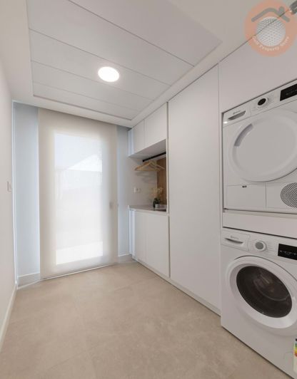 Image No.24-3 Bed Villa for sale