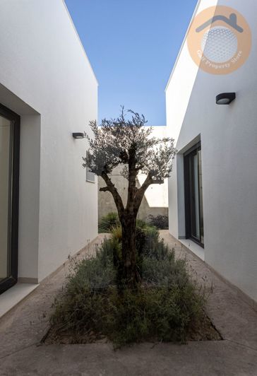 Image No.27-3 Bed Villa for sale