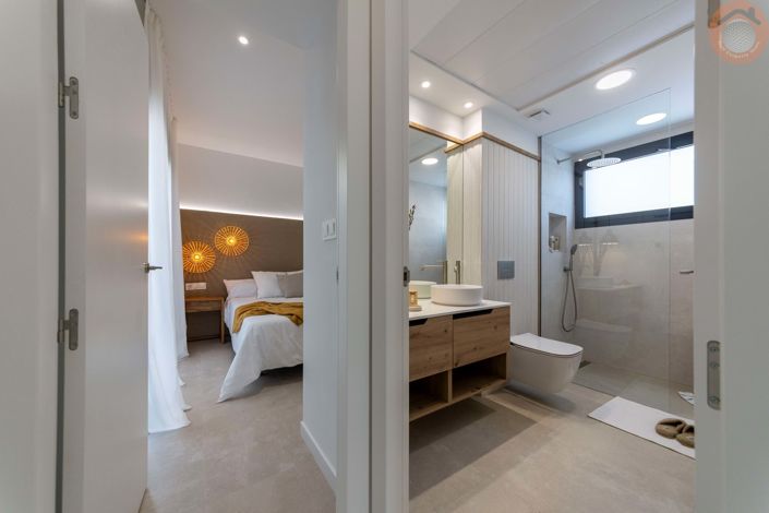 Image No.28-3 Bed Villa for sale