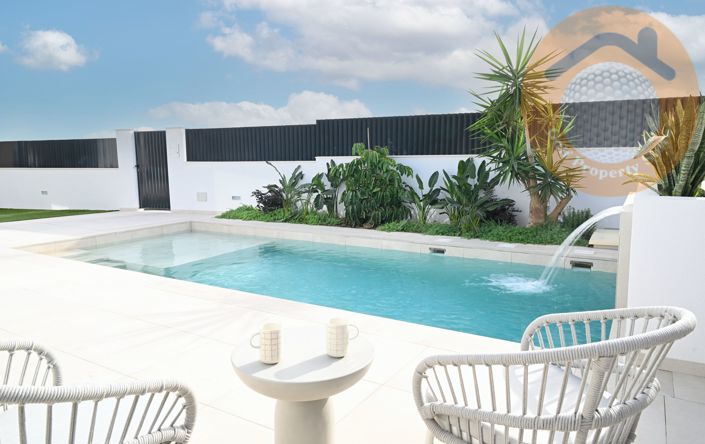 Image No.9-3 Bed Villa for sale