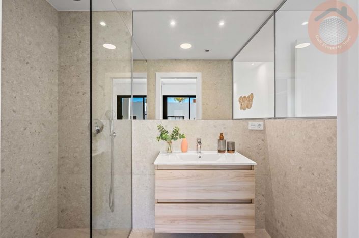 Image No.15-2 Bed Apartment for sale