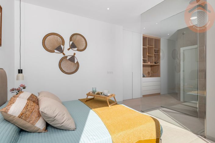 Image No.27-3 Bed Villa for sale