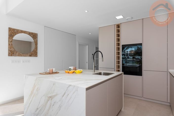 Image No.8-3 Bed Villa for sale