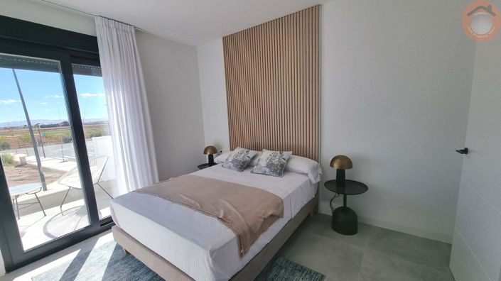 Image No.18-2 Bed Villa for sale