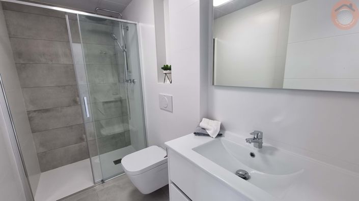 Image No.10-3 Bed Villa for sale