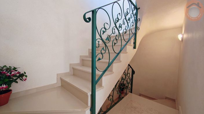 Image No.13-3 Bed Townhouse for sale