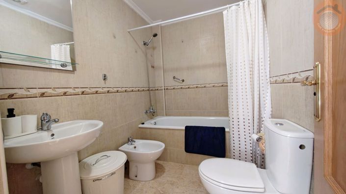 Image No.17-3 Bed Townhouse for sale