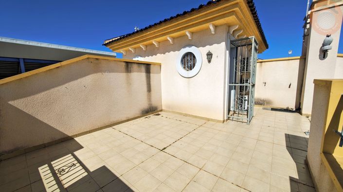 Image No.23-3 Bed Townhouse for sale