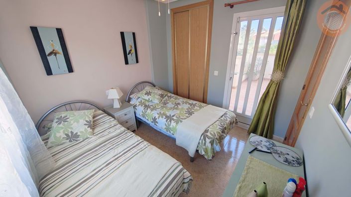 Image No.10-3 Bed Townhouse for sale