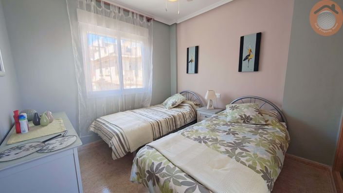 Image No.11-3 Bed Townhouse for sale