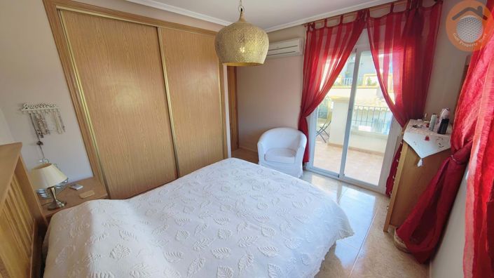 Image No.14-3 Bed Townhouse for sale