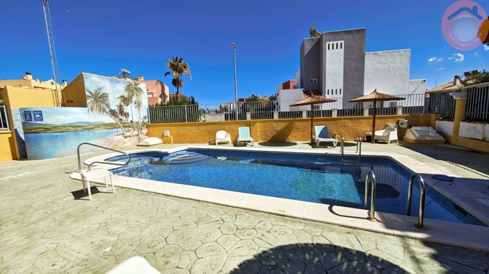 Image No.18-3 Bed Townhouse for sale