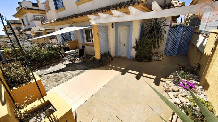 Image No.20-3 Bed Townhouse for sale