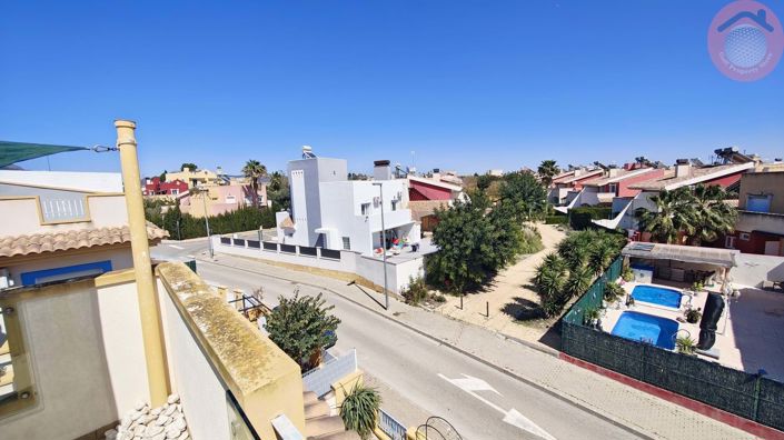 Image No.27-3 Bed Townhouse for sale