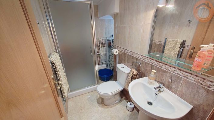 Image No.8-3 Bed Townhouse for sale