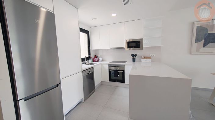 Image No.11-2 Bed Townhouse for sale