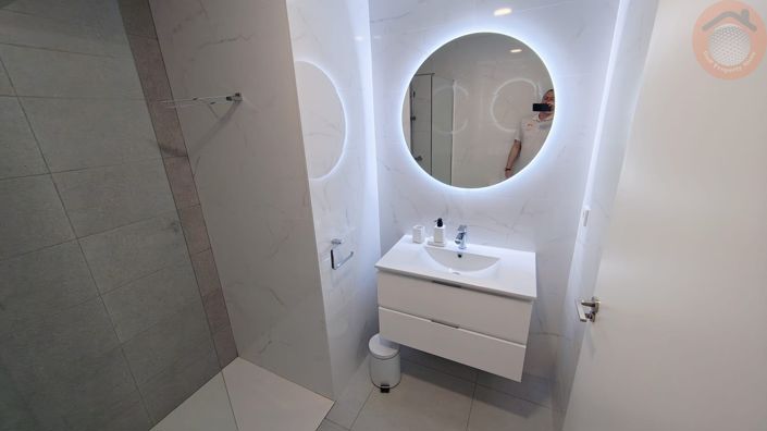 Image No.15-2 Bed Townhouse for sale