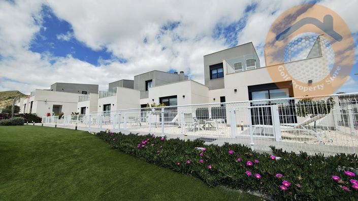 Image No.28-2 Bed Townhouse for sale