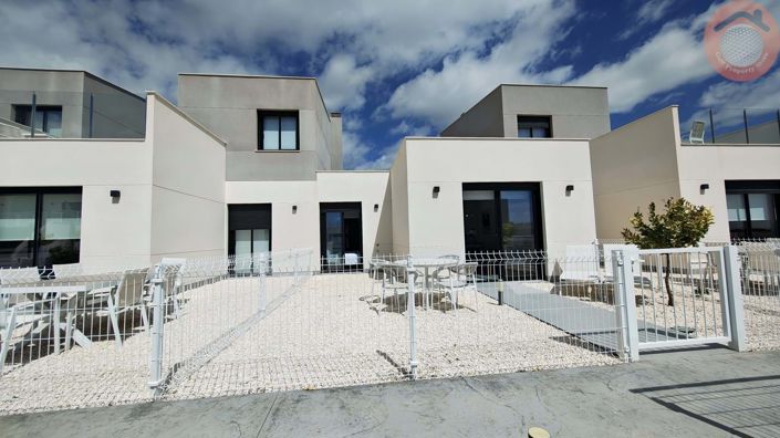 Image No.34-2 Bed Townhouse for sale