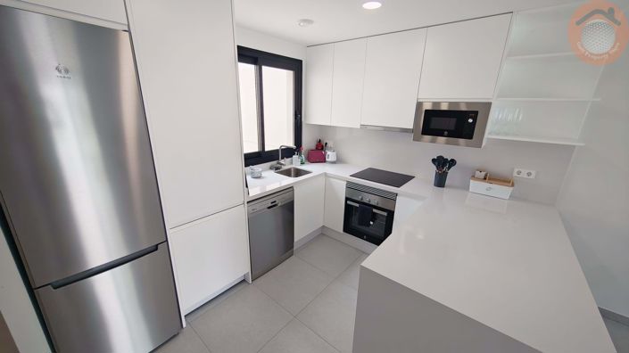 Image No.10-2 Bed Townhouse for sale