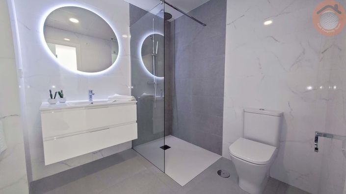 Image No.17-3 Bed Townhouse for sale