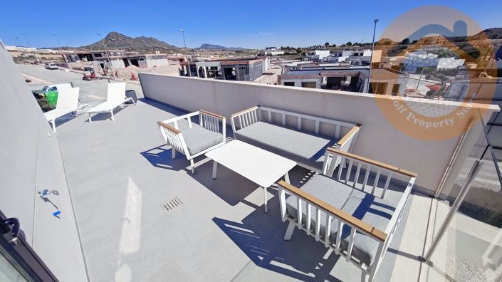 Image No.19-3 Bed Townhouse for sale