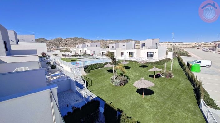 Image No.22-3 Bed Townhouse for sale