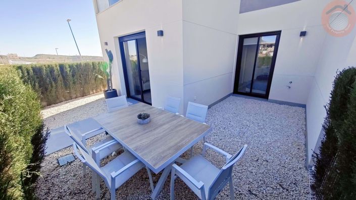 Image No.24-3 Bed Townhouse for sale