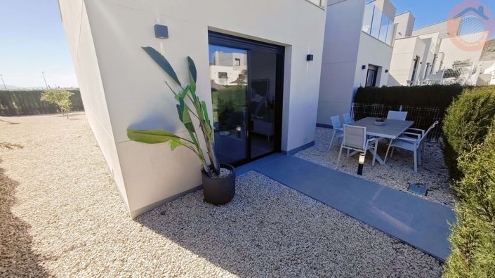 Image No.26-3 Bed Townhouse for sale