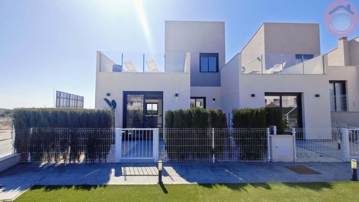 Image No.27-3 Bed Townhouse for sale