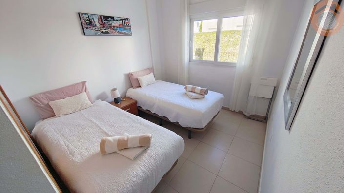 Image No.20-2 Bed Villa for sale