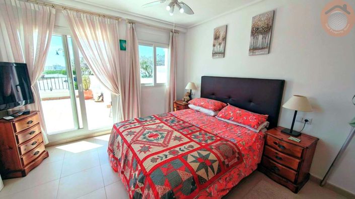 Image No.21-2 Bed Townhouse for sale