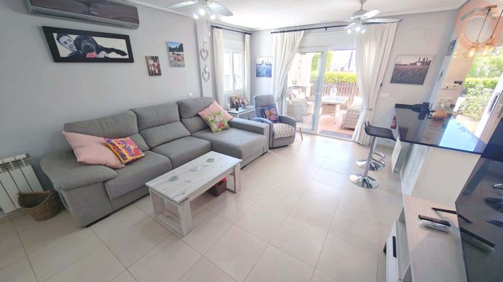 Image No.8-2 Bed Townhouse for sale