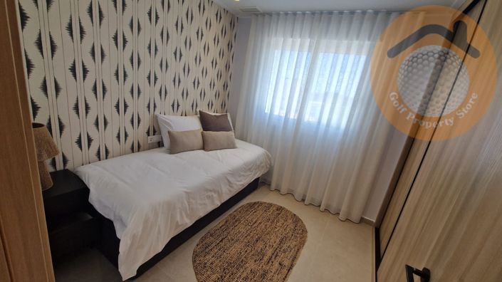 Image No.24-3 Bed Apartment for sale