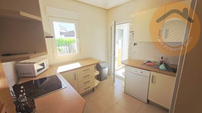116-686405-a46825abd74f8a8546eb74e8440fc6342d